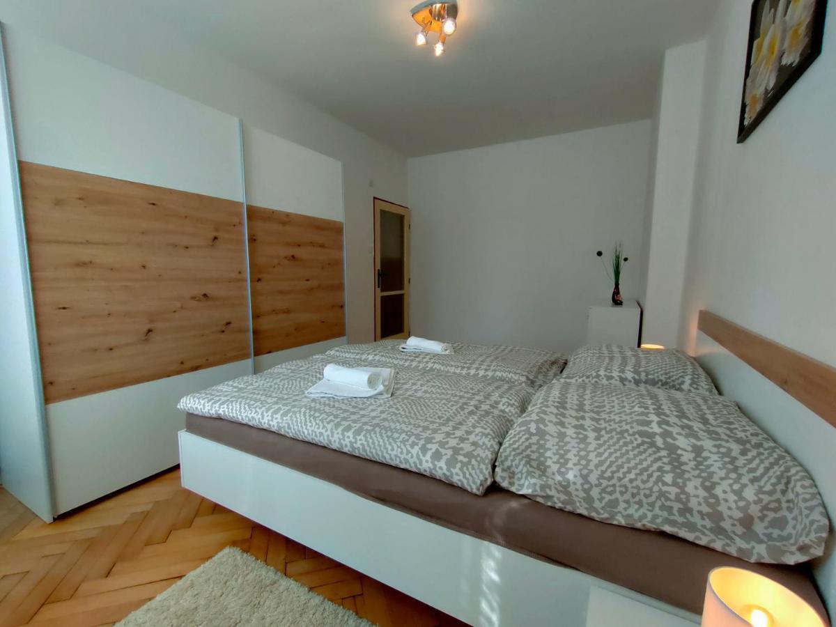 2-Iz. Byt V Tichej Lokalite S Bezplatnym Parkovanim Liptovský Hrádok Extérieur photo